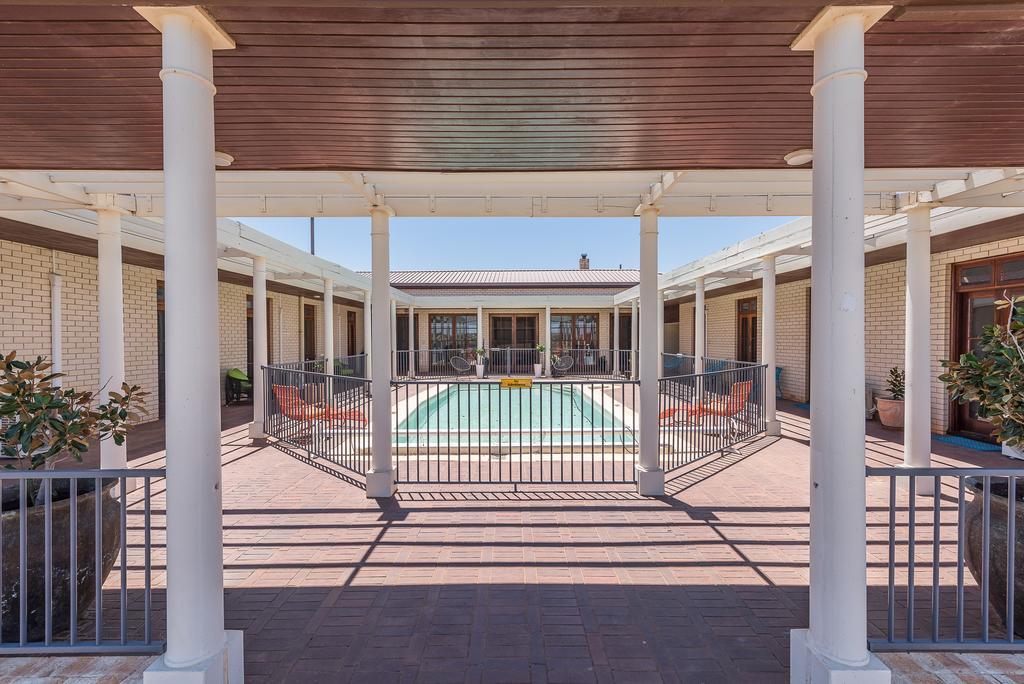 Fairway Manor Accommodation Northam Oda fotoğraf